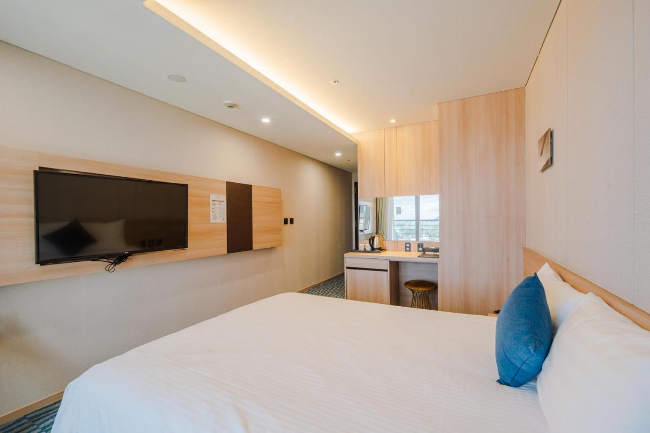 Hotel Bridge Seogwipo Dış mekan fotoğraf