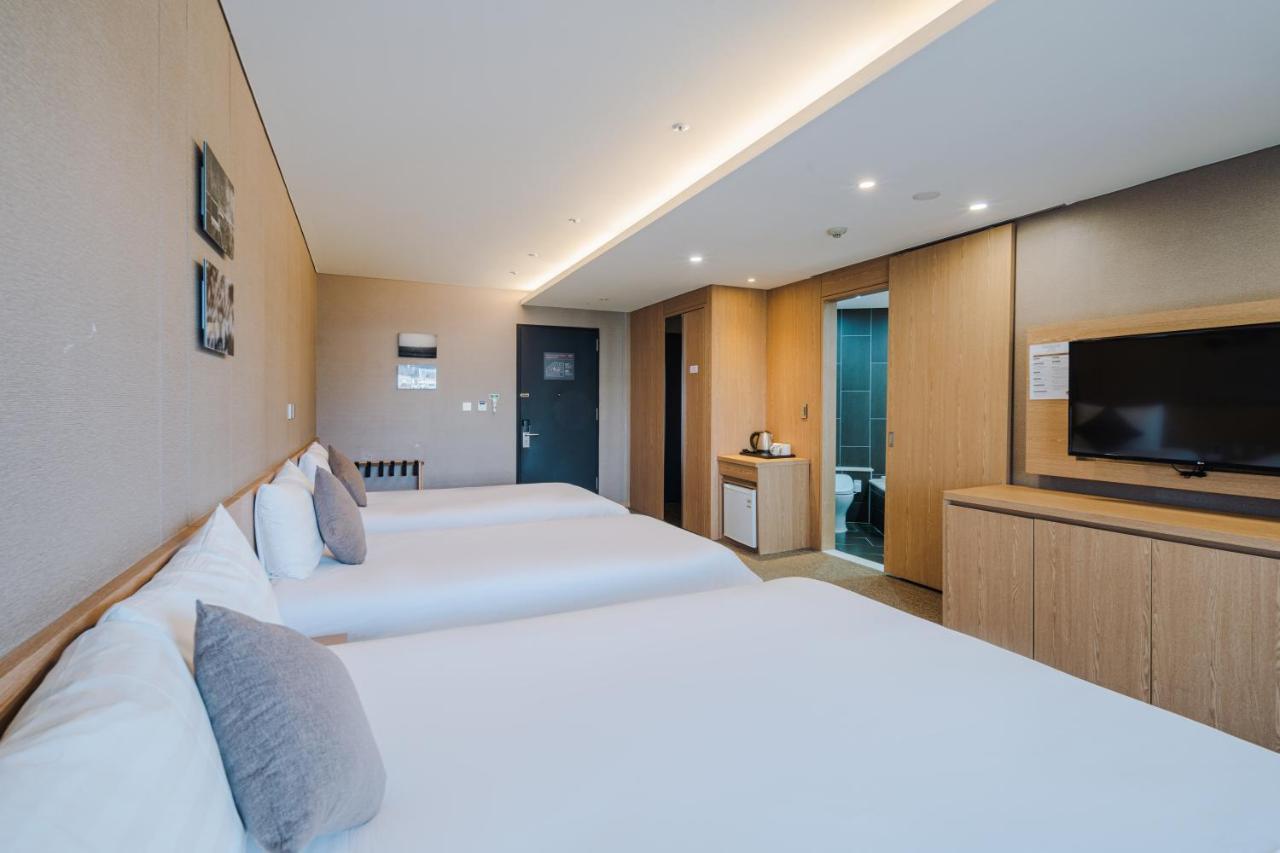 Hotel Bridge Seogwipo Dış mekan fotoğraf